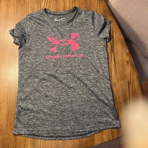 Under Armour tshirt